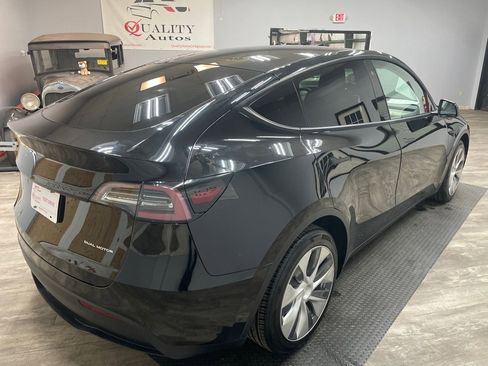 Used 2020 Tesla Model Y Long Range image 5