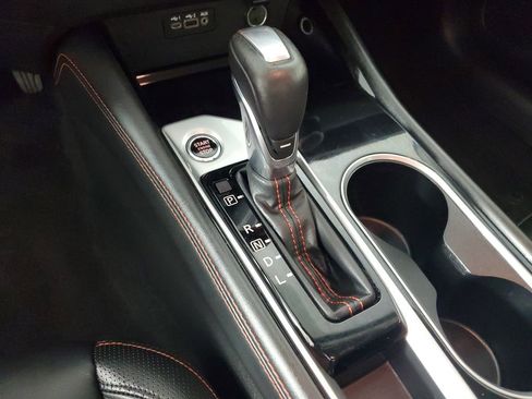 Used 2024 Nissan Altima 2.5 SR FWD image 18