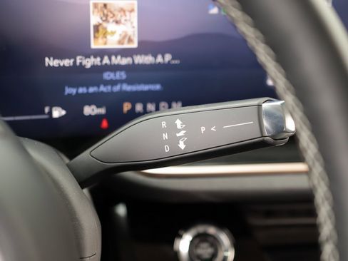 Used 2025 Buick Envision Sport Touring image 23