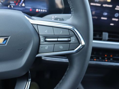 New 2027 Chevrolet Equinox LT FWD image 9