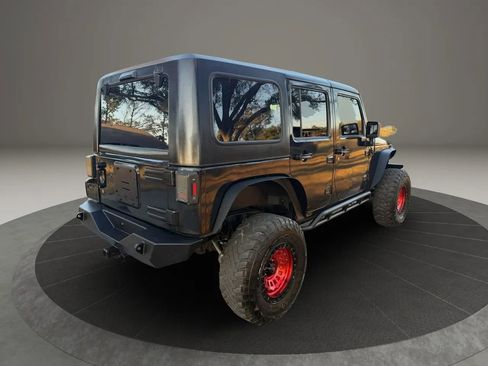 Used 2008 Jeep Wrangler Unlimited Sahara w/ Trailer Tow Group AWD/4WD image 6