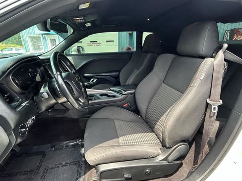 Used 2019 Dodge Challenger GT w/ Blacktop Package AWD/4WD image 16