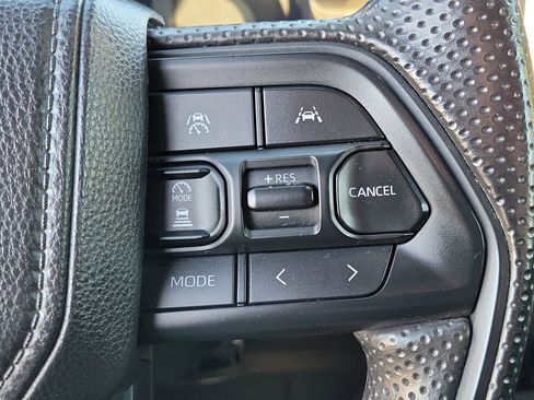 Used 2025 Toyota Tacoma SR5 image 6