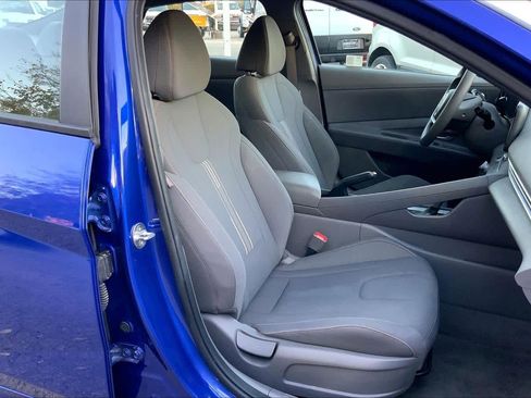 Used 2024 Hyundai Elantra SEL image 9