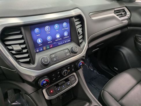 Used 2023 GMC Acadia SLT w/ Technology Package image 11