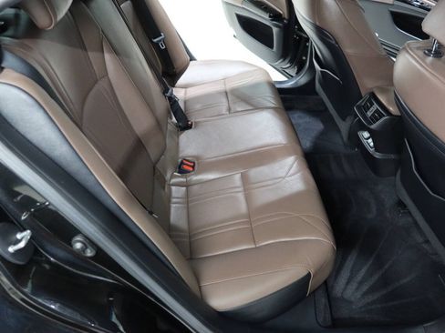 Used 2022 Lexus ES 350 Ultra Luxury w/ Accessory Package 2 FWD image 15