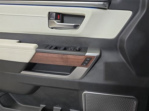 Used 2024 Toyota Sequoia Capstone image 31