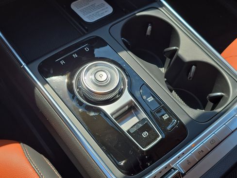 New 2026 Kia Carnival SX Prestige FWD image 28