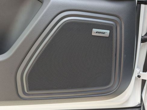 New 2026 Porsche Macan S image 14