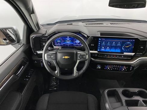 Used 2023 Chevrolet Silverado 1500 LT AWD/4WD image 15