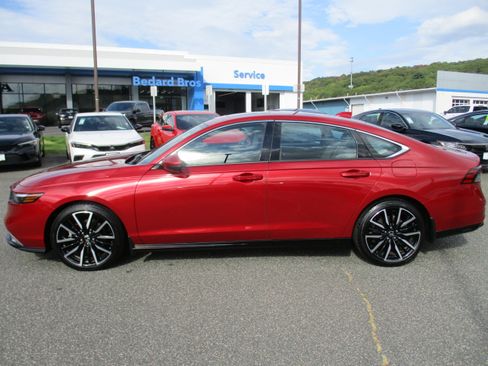 Certified 2023 Honda Accord Touring image 8