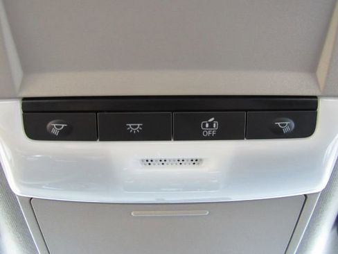 Used 2025 Nissan Sentra SV image 50