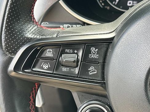 Used 2023 Alfa Romeo Stelvio Estrema AWD/4WD image 26