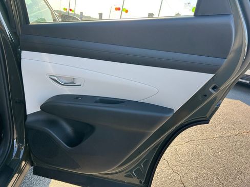 New 2026 Hyundai Tucson SEL image 16