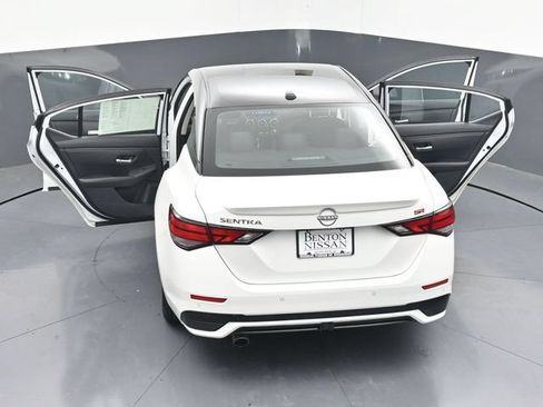 Used 2025 Nissan Sentra SR FWD image 45