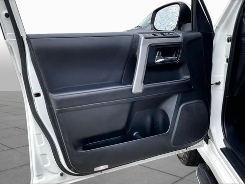 Used 2023 Toyota 4Runner TRD Sport AWD/4WD image 21