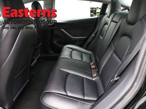 Used 2021 Tesla Model 3 Standard Range Plus RWD image 19