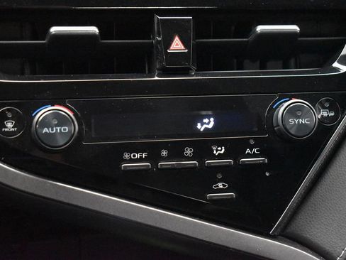Used 2024 Toyota Camry XSE FWD image 20