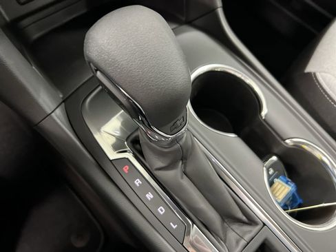 Used 2023 Chevrolet Equinox LS image 16