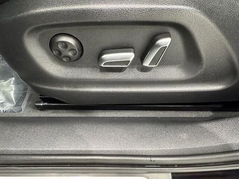 Used 2018 Audi Q3 2.0T Premium image 22