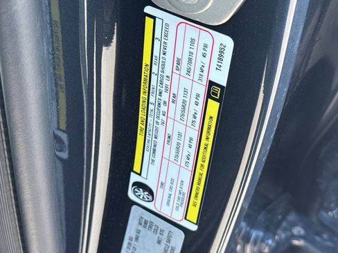 New 2026 RAM 1500 4x4 Crew Cab image 26