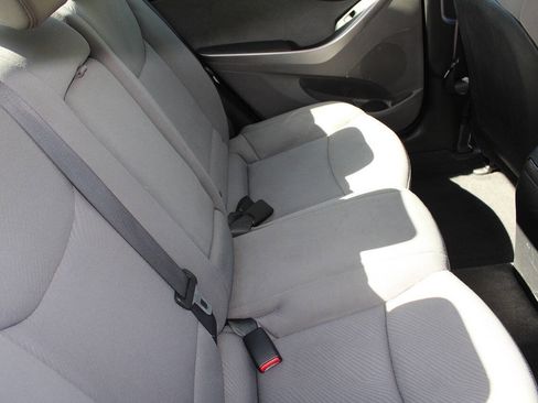 Used 2013 Hyundai Elantra GLS w/ Preferred Pkg image 34