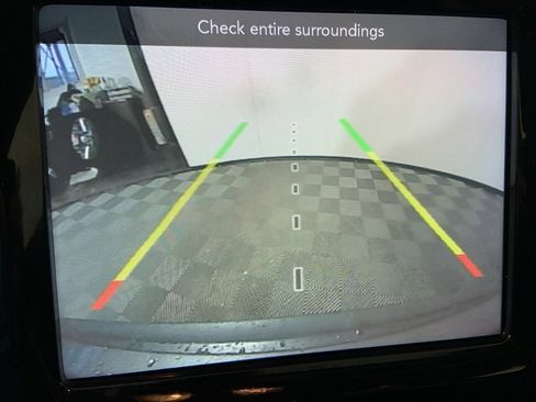 Used 2020 Jeep Cherokee Limited image 13