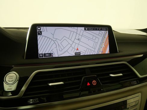 Used 2022 BMW 740i w/ M Sport Package image 24