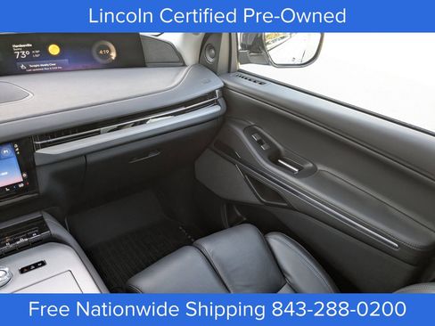 Certified 2025 Lincoln Navigator Reserve image 19
