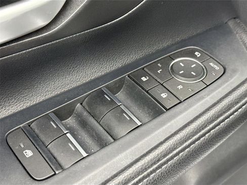 Used 2024 Toyota Grand Highlander AWD Hybrid image 29