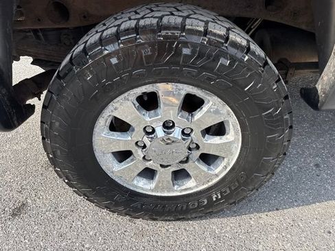 Used 2012 GMC Sierra 2500 SLE w/ SLE Preferred Package AWD/4WD image 23