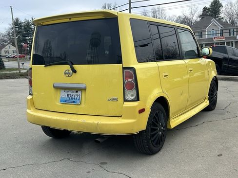 Used 2005 Scion xB image 6