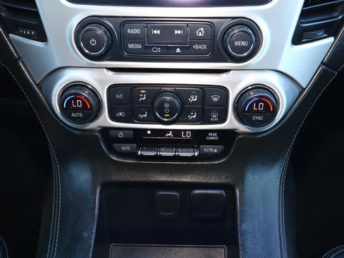 Used 2019 GMC Yukon XL SLE w/ Convenience Package image 23