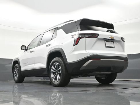 Used 2025 Chevrolet Equinox LT w/ Safety and Technology Package FWD image 29