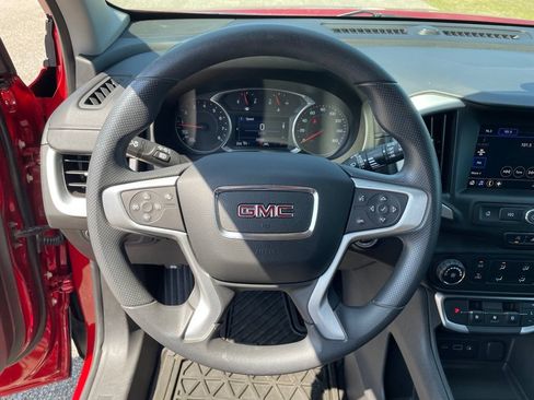 Used 2022 GMC Terrain SLE FWD image 15