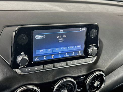 Used 2025 Nissan Sentra S FWD image 19