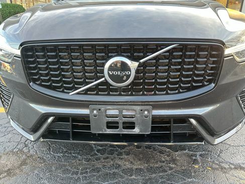 Used 2024 Volvo XC60 B5 Core image 12