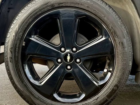 Used 2018 Chevrolet Trax Premier w/ Midnight Edition image 6