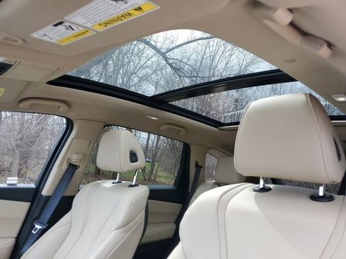 Used 2025 Acura MDX FWD image 6