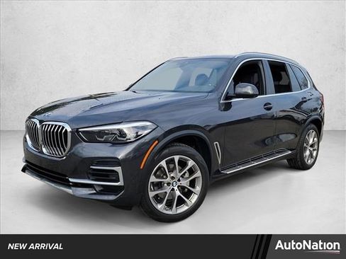 Used 2022 BMW X5 xDrive40i w/ Premium Package image 1