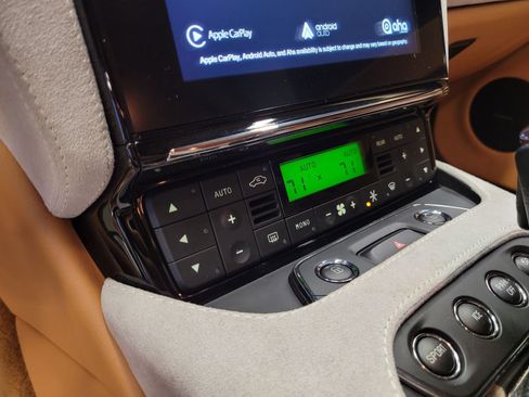 Used 2018 Maserati GranTurismo Sport image 25