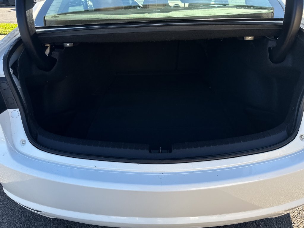 Used 2016 Acura TLX w/ Technology Package FWD image 18