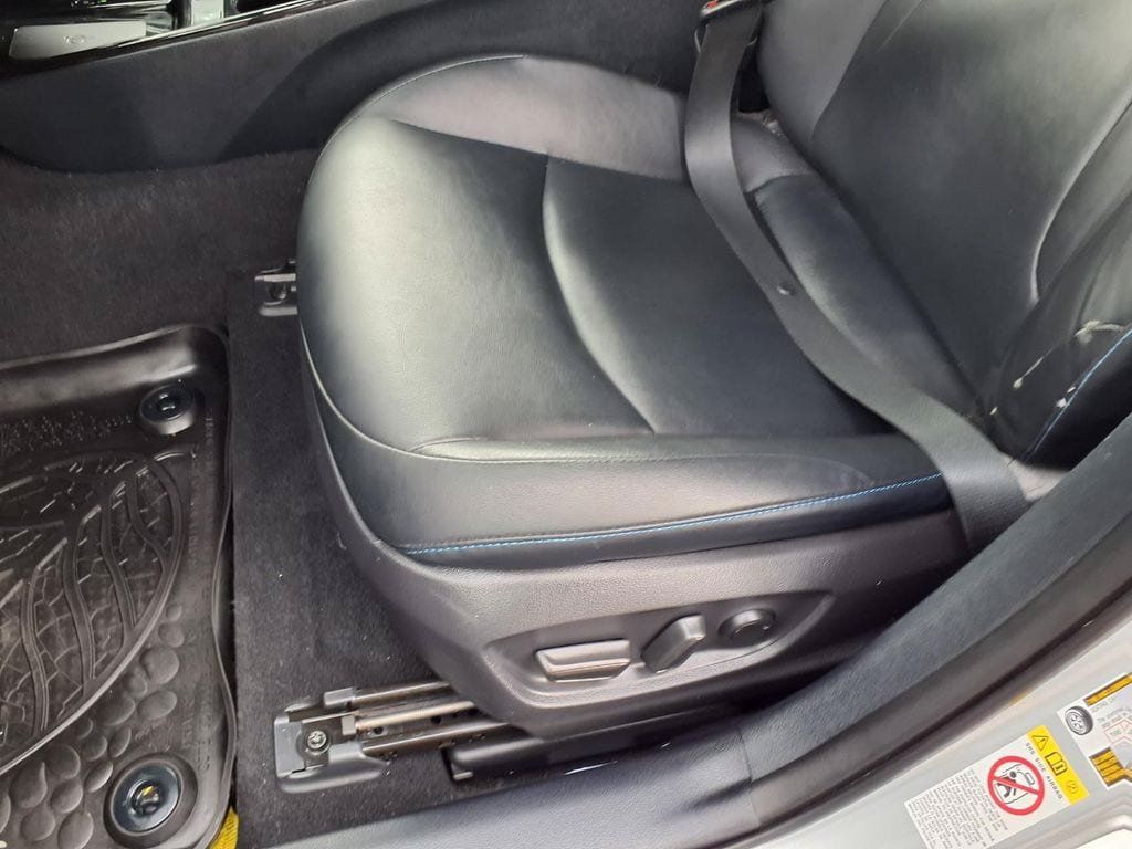 Used 2019 Toyota Prius Limited w/ Premium Convenience Package FWD image 25