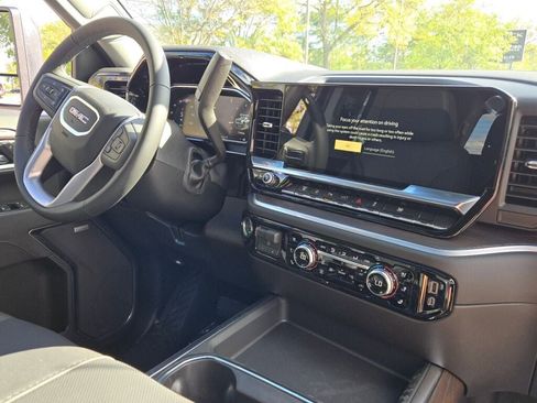 New 2026 GMC Sierra 2500 SLT w/ SLT Convenience Package image 10
