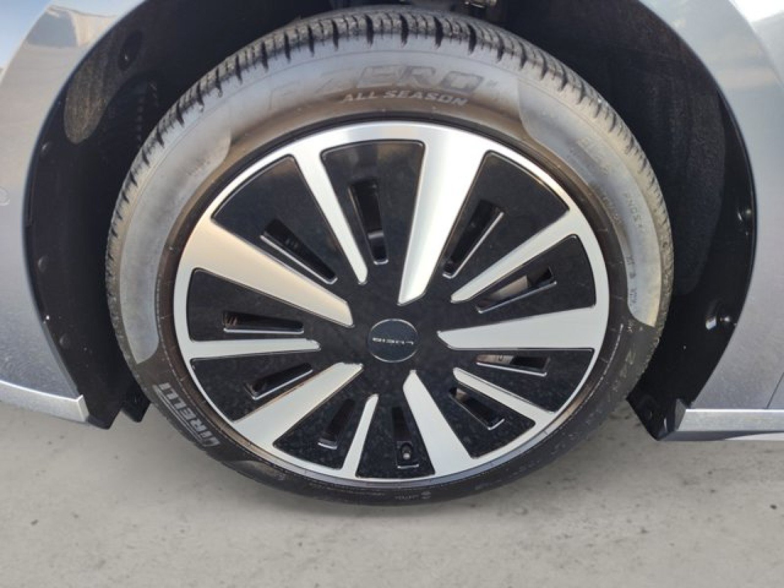 Used 2025 Lucid Air Touring AWD/4WD image 9