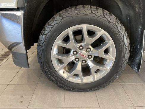 Used 2018 GMC Sierra 1500 SLT w/ SLT Premium Package image 8