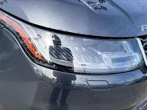 Used 2018 Land Rover Range Rover Sport HSE image 23