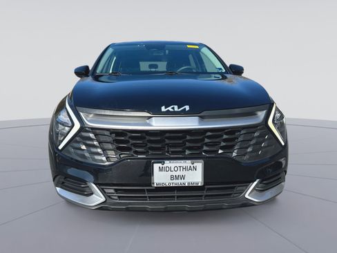 Used 2023 Kia Sportage LX image 4