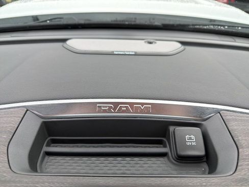 New 2026 RAM 3500 Laramie AWD/4WD image 36