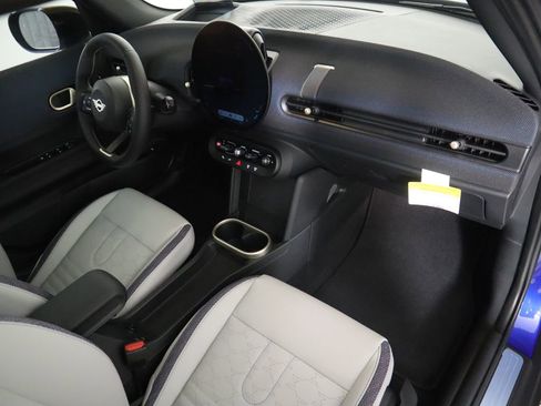 New 2026 MINI Cooper 4-Door Hardtop image 19